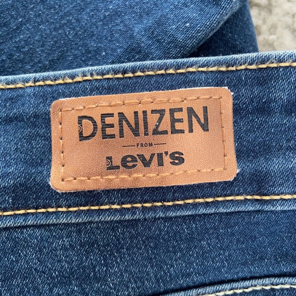 Denizen Jeans - Picture 4 of 11